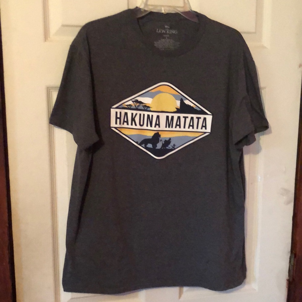 The Lion King Hakuna Matata Gray T-Shirt Mens Large L Disney